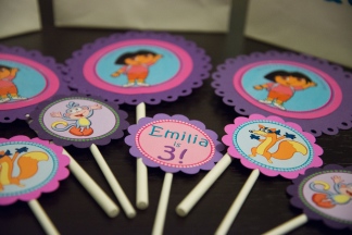 Cupcake toppers